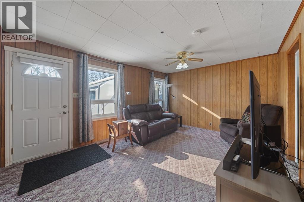 187 Mcanulty Boulevard, Hamilton, ON - Indoor