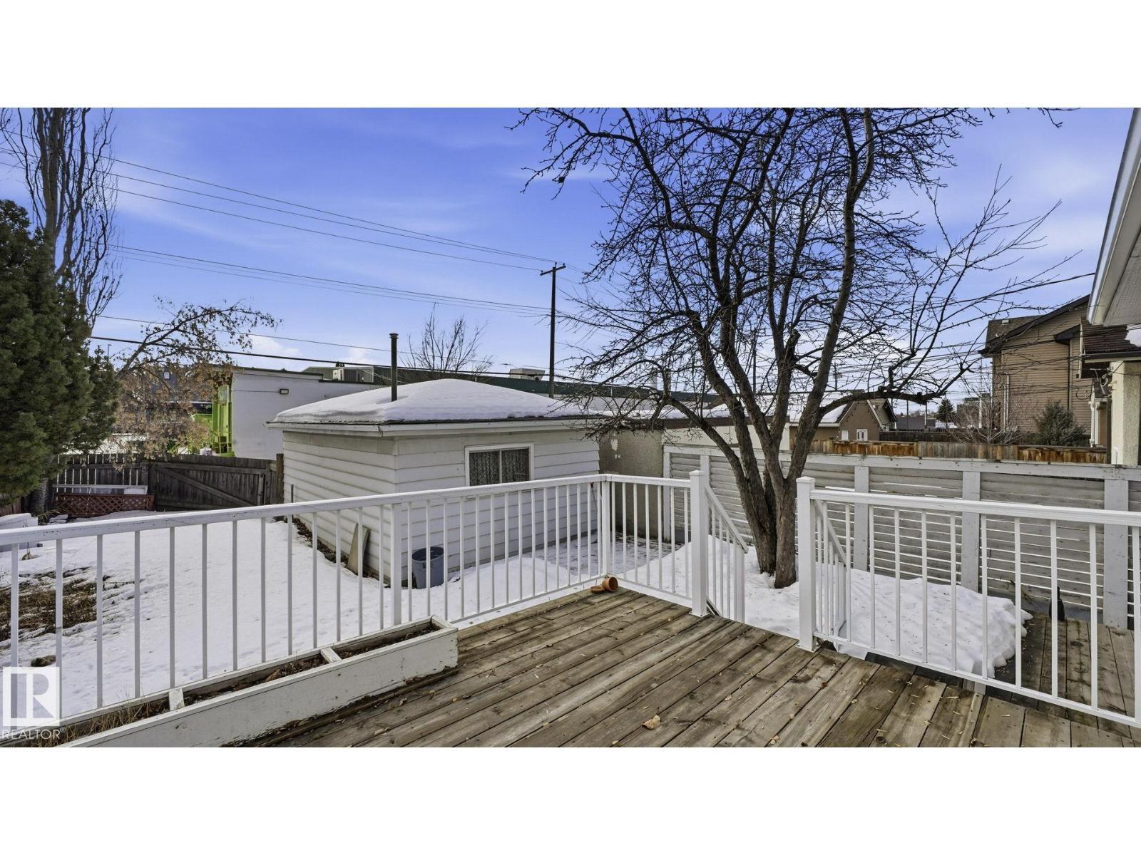 8911 83 Av Nw, Edmonton, AB - Outdoor