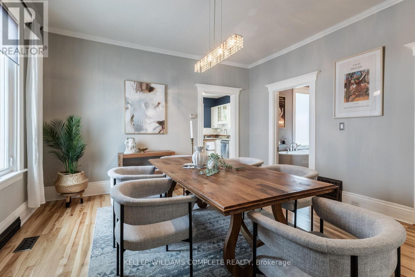 198 Duke Street, Hamilton, ON - Indoor Photo Showing Dining Room
