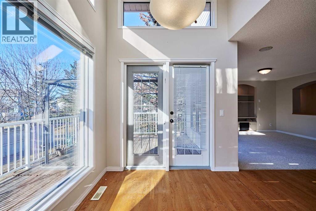 805 Panorama Hills Drive Nw, Calgary, AB - Indoor Photo Showing Other Room