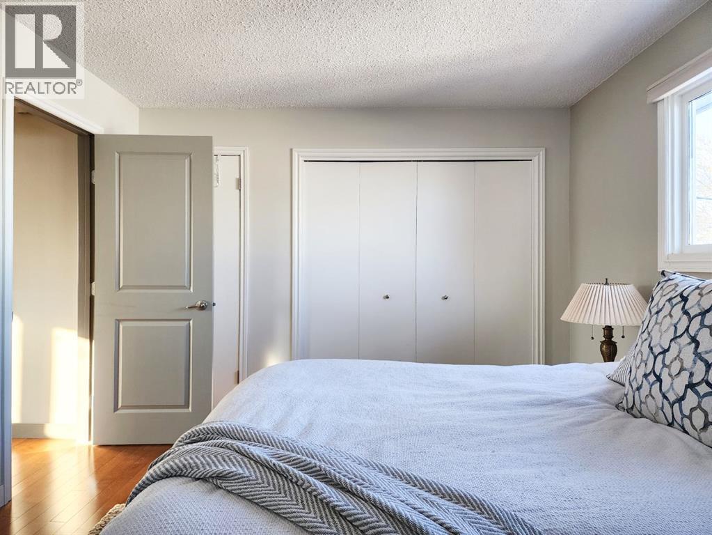 310 54 Avenue E, Claresholm, AB - Indoor Photo Showing Bedroom