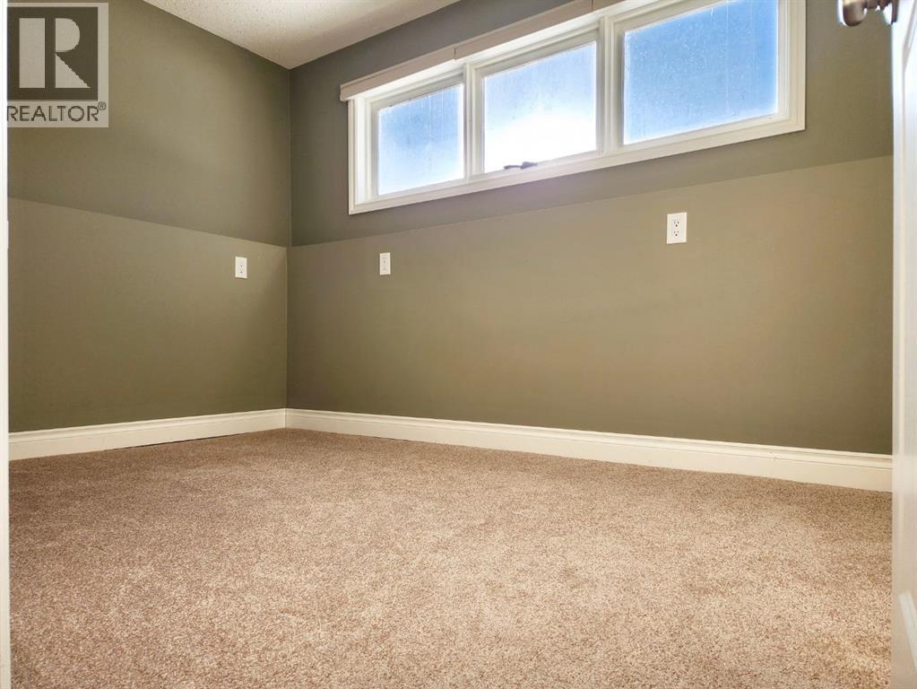 310 54 Avenue E, Claresholm, AB - Indoor Photo Showing Other Room