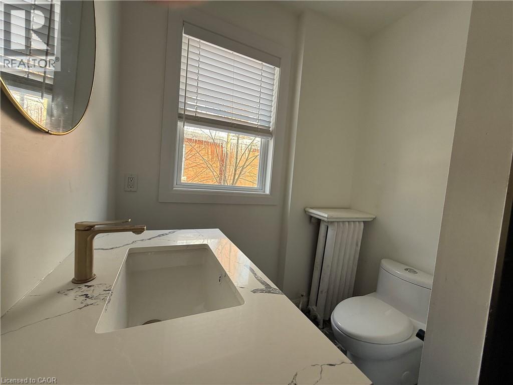 288 Frederick Street, Kitchener, ON - Indoor Photo Showing Bathroom