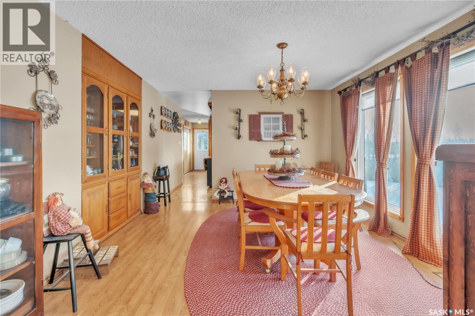 178 4Th Street E, Pierceland, SK - Indoor Photo Showing Dining Room