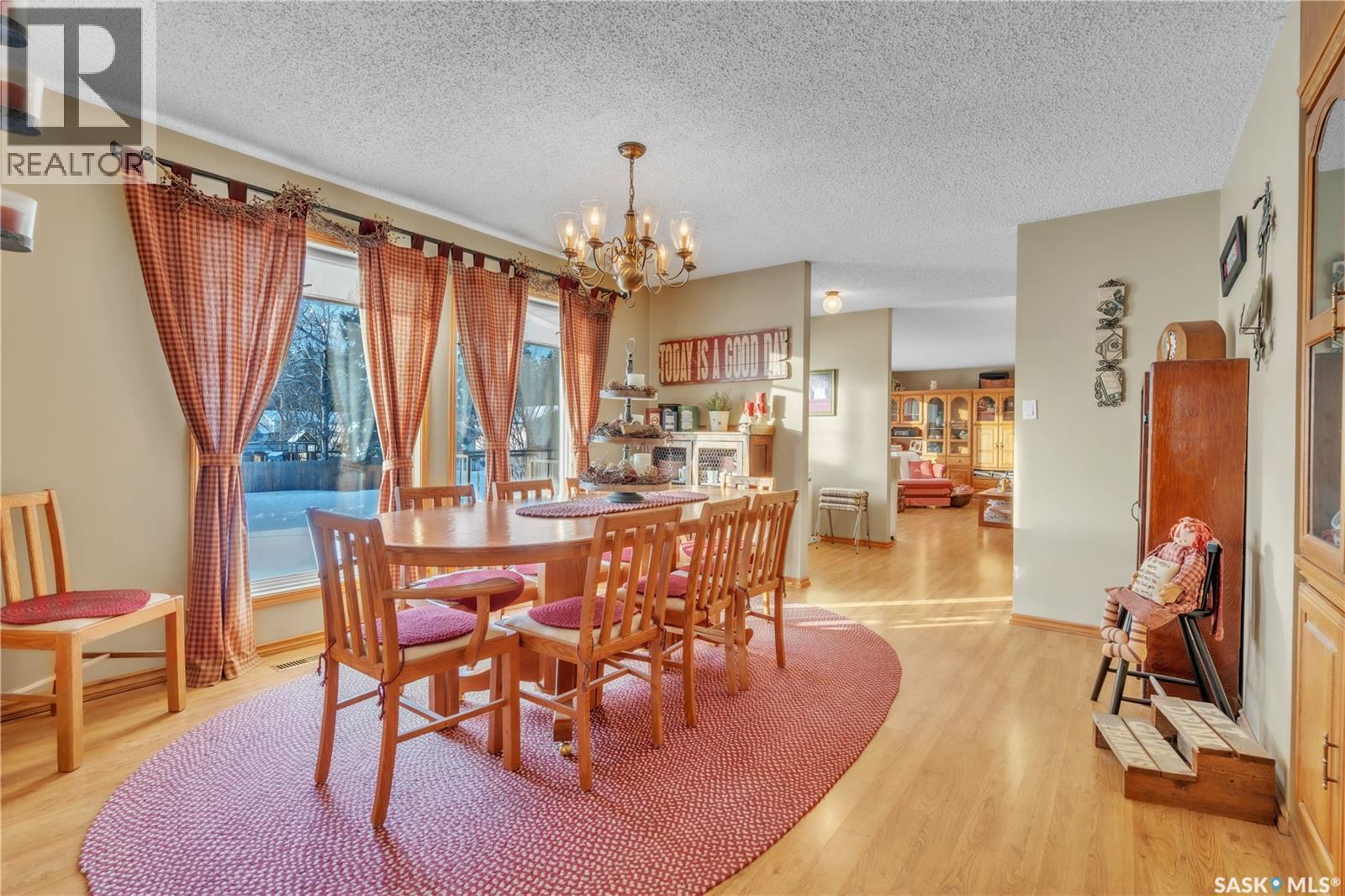 178 4Th Street E, Pierceland, SK - Indoor Photo Showing Dining Room