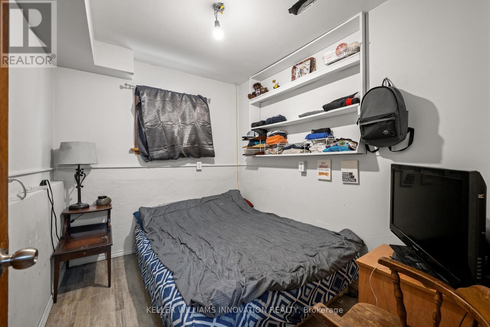 19 Perkell Place, Kitchener, ON - Indoor Photo Showing Bedroom
