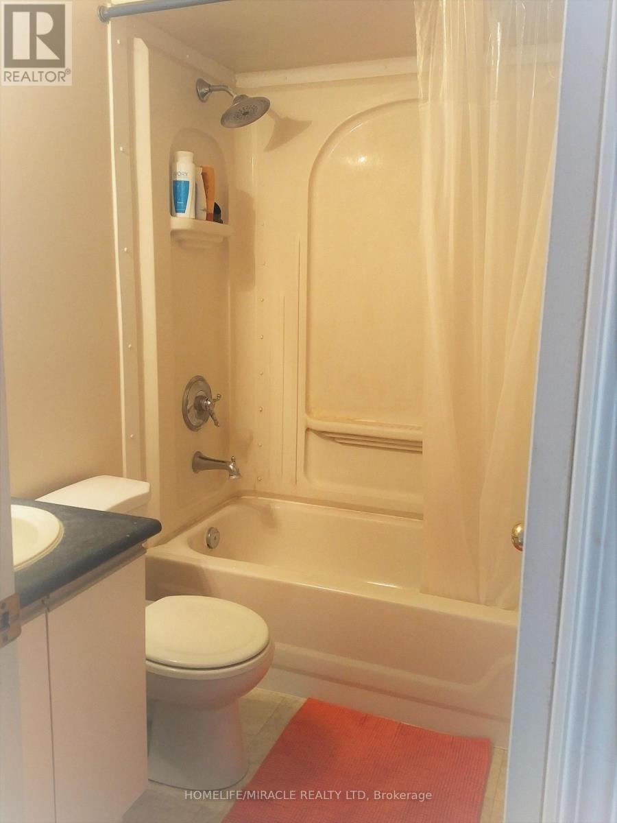 459 Beechwood Place, Waterloo, ON - Indoor Photo Showing Bathroom