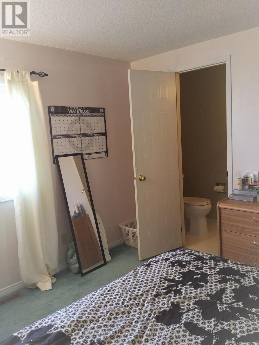 459 Beechwood Place, Waterloo, ON - Indoor Photo Showing Bedroom