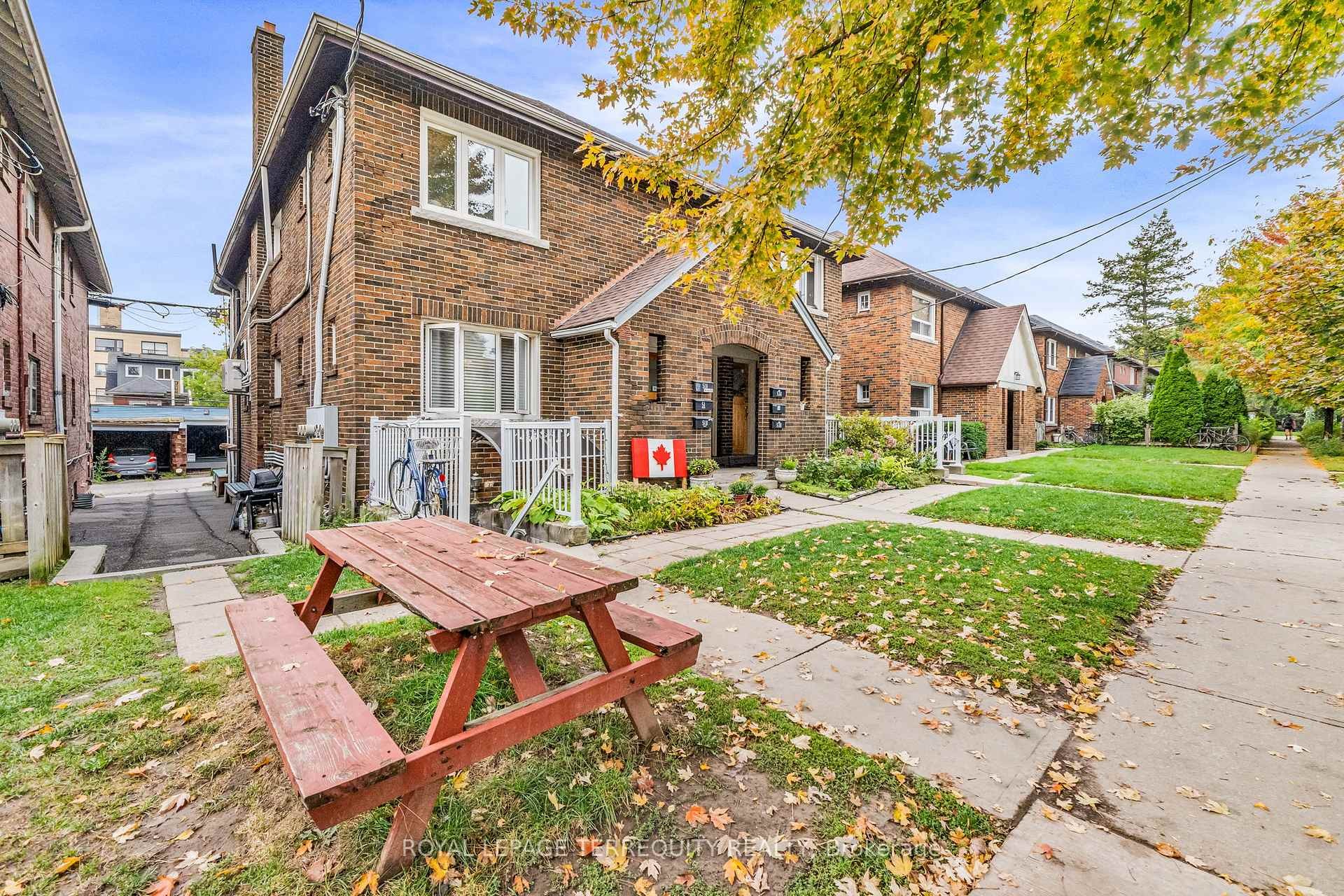 51 Claxton Boulevard, Toronto, ON - Outdoor