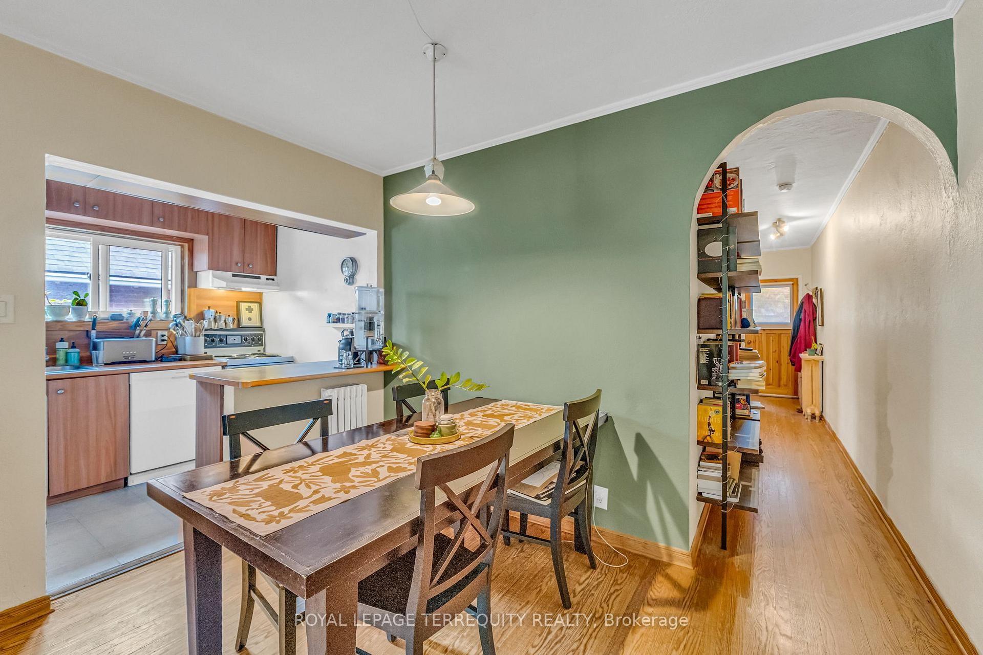 51 Claxton Boulevard, Toronto, ON - Indoor Photo Showing Dining Room