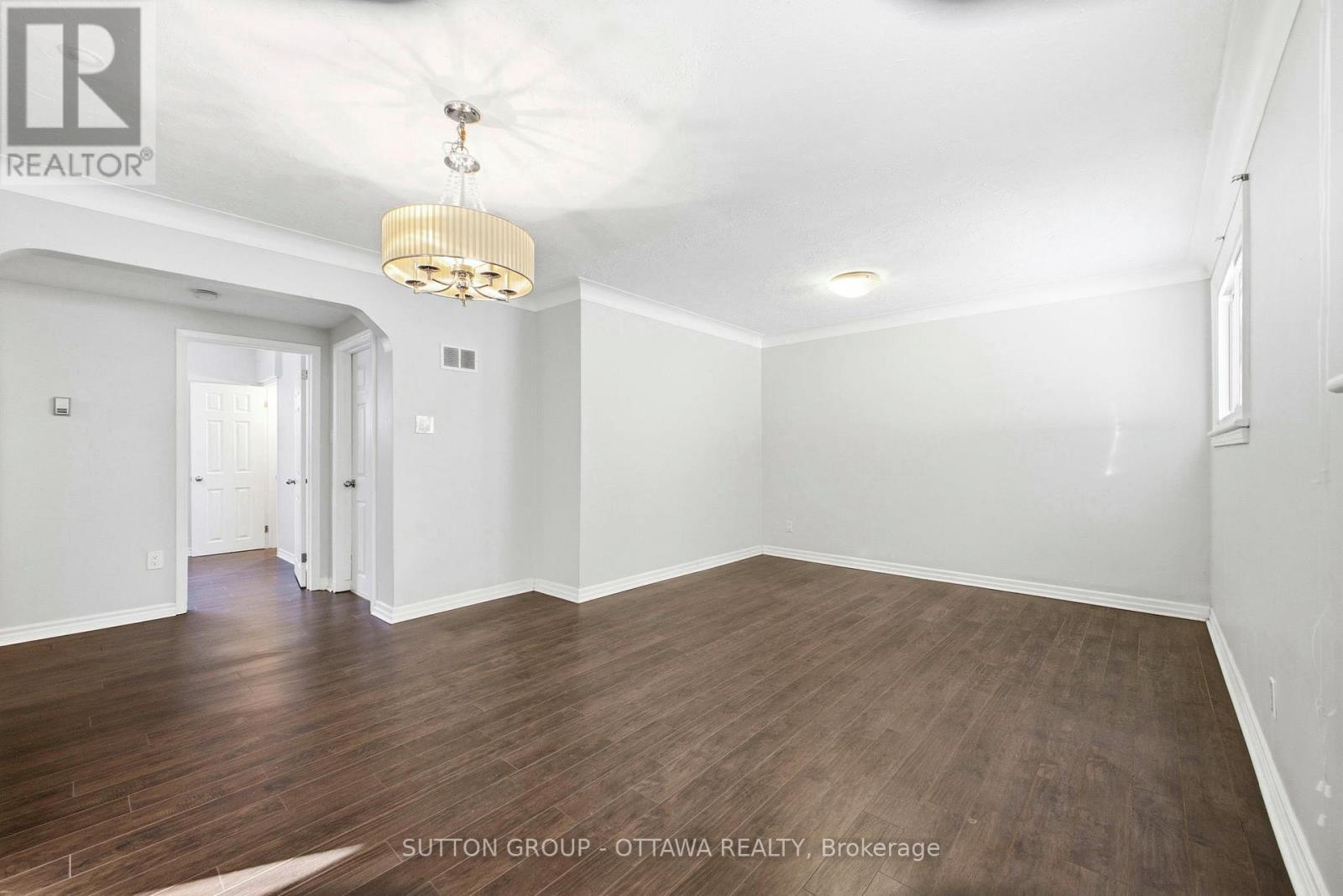 1654 Abbey Road, Ottawa, ON - Indoor Photo Showing Other Room