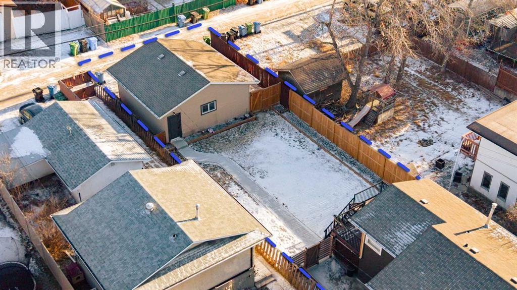 4608 70 Street Nw, Calgary, AB - Outdoor