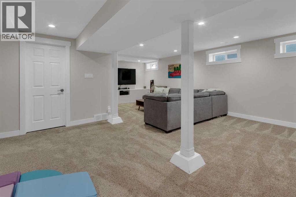 184 Cornwallis Drive Nw, Calgary, AB - Indoor Photo Showing Basement