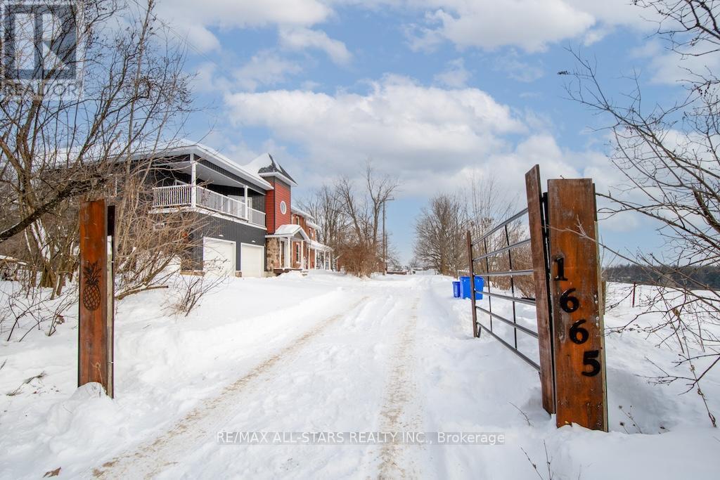 1665 Dranoel Road, Cavan Monaghan (Cavan Twp), ON - Outdoor With Balcony