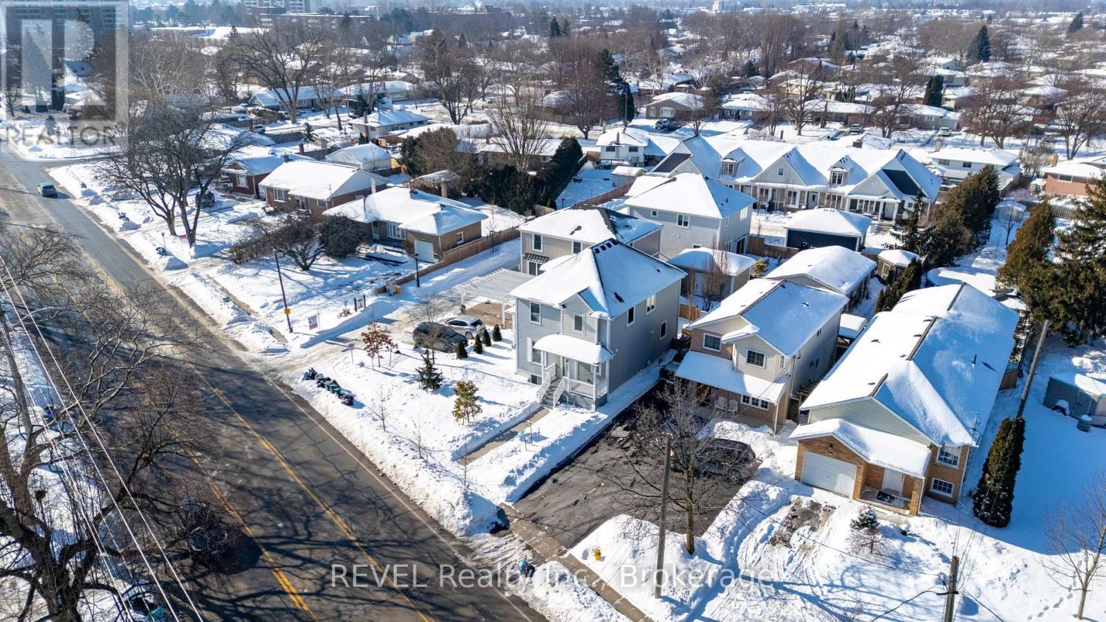 Aerial photo of the Princeton Common Development. - 1 Princeton Common Street, St. Catharines (Lakeport), ON
