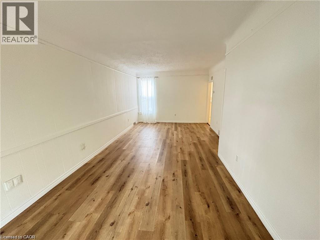 281 Wentworth Street N, Hamilton, ON - Indoor Photo Showing Other Room