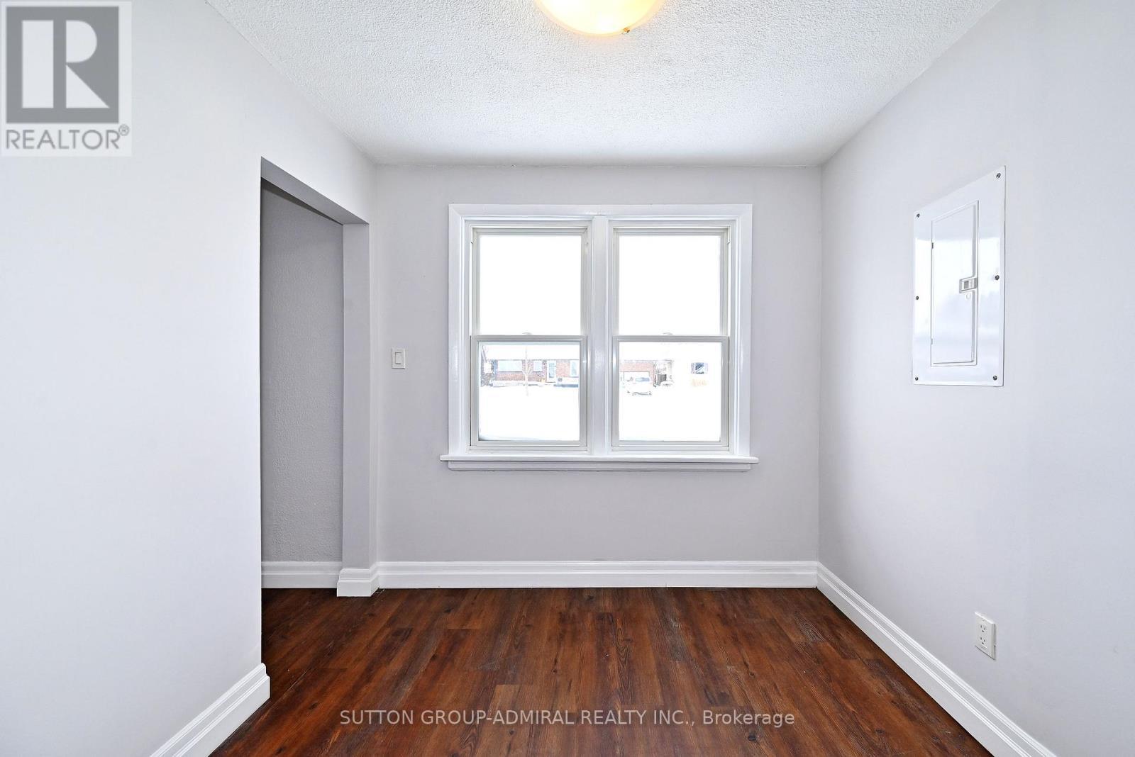 145 Ninth Avenue, Kitchener, ON - Indoor Photo Showing Other Room