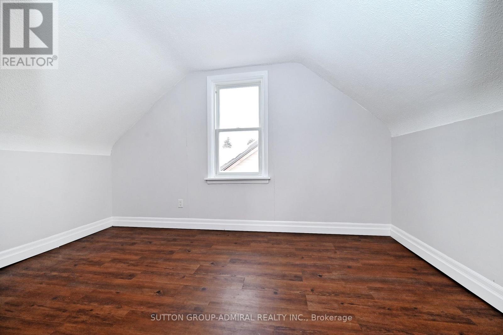 145 Ninth Avenue, Kitchener, ON - Indoor Photo Showing Other Room