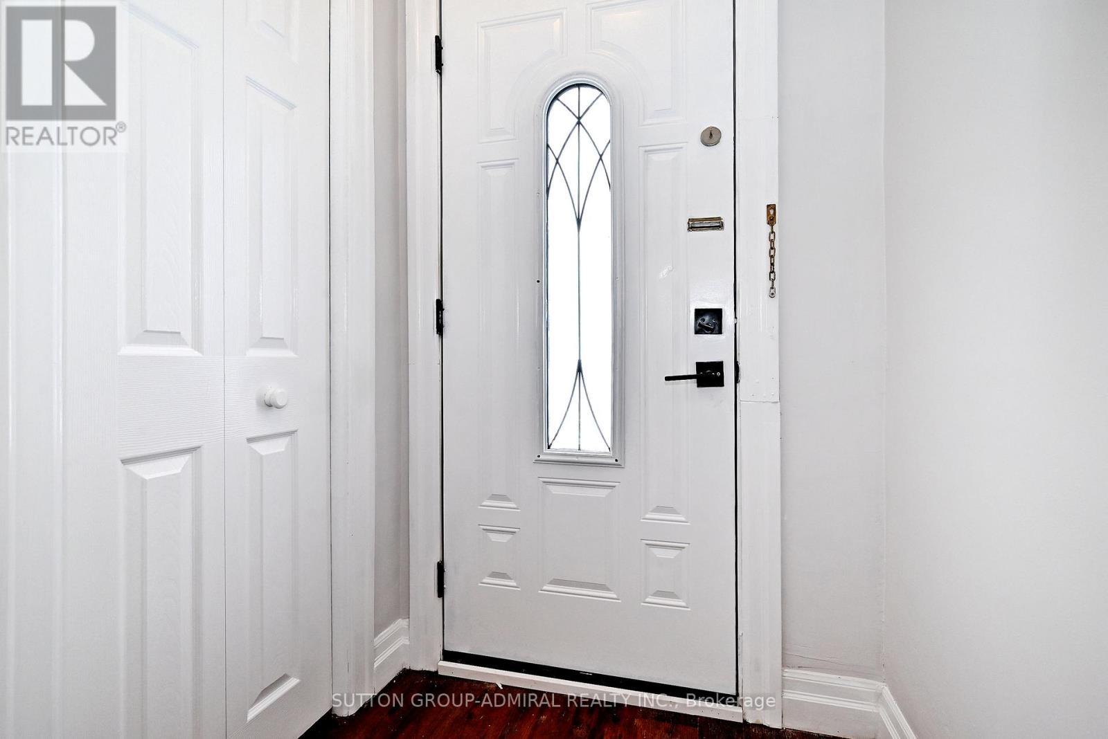 145 Ninth Avenue, Kitchener, ON - Indoor Photo Showing Other Room