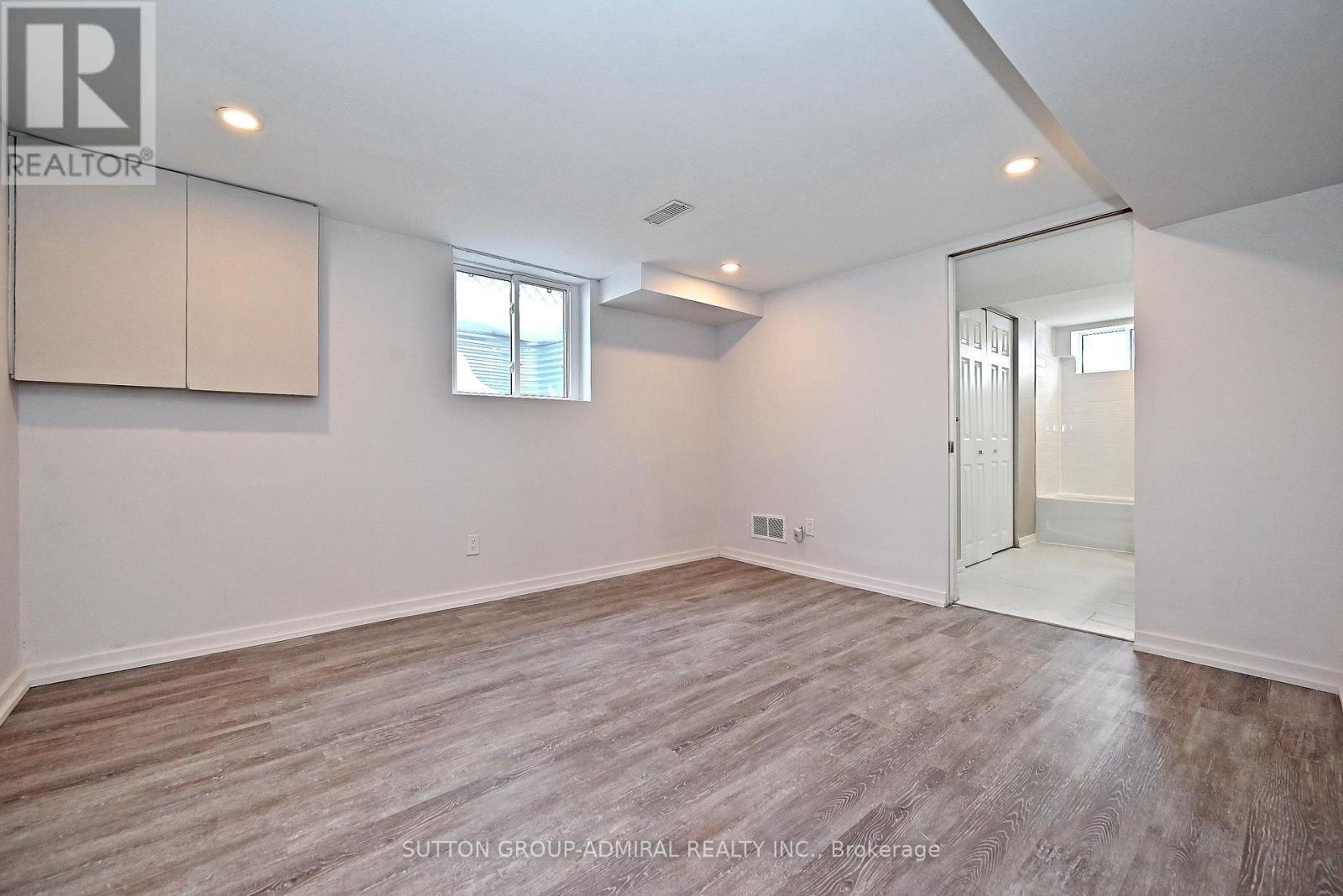 145 Ninth Avenue, Kitchener, ON - Indoor Photo Showing Other Room