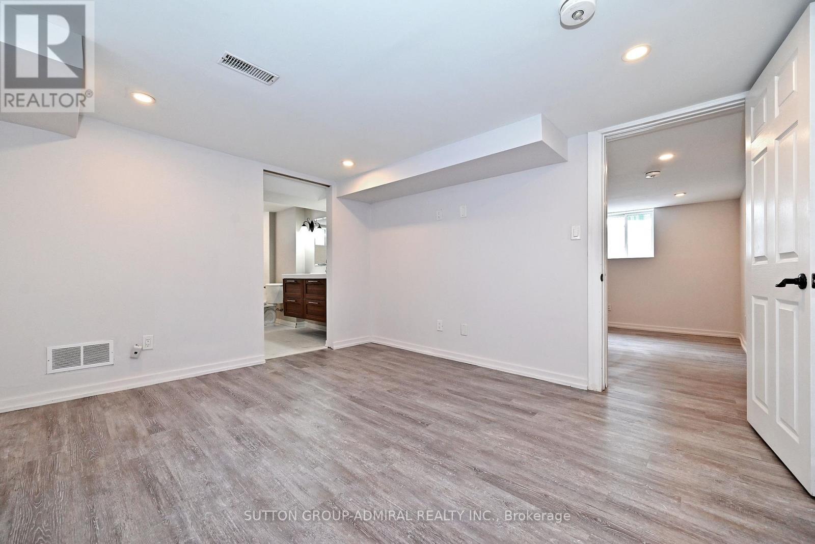 145 Ninth Avenue, Kitchener, ON - Indoor Photo Showing Other Room