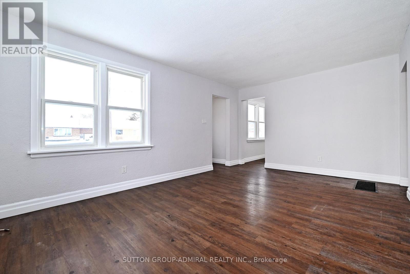 145 Ninth Avenue, Kitchener, ON - Indoor Photo Showing Other Room