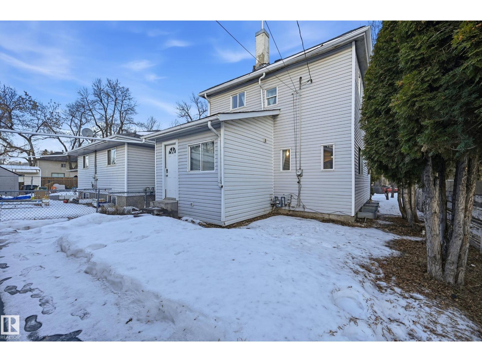 10656 93 St Nw, Edmonton, AB - Outdoor