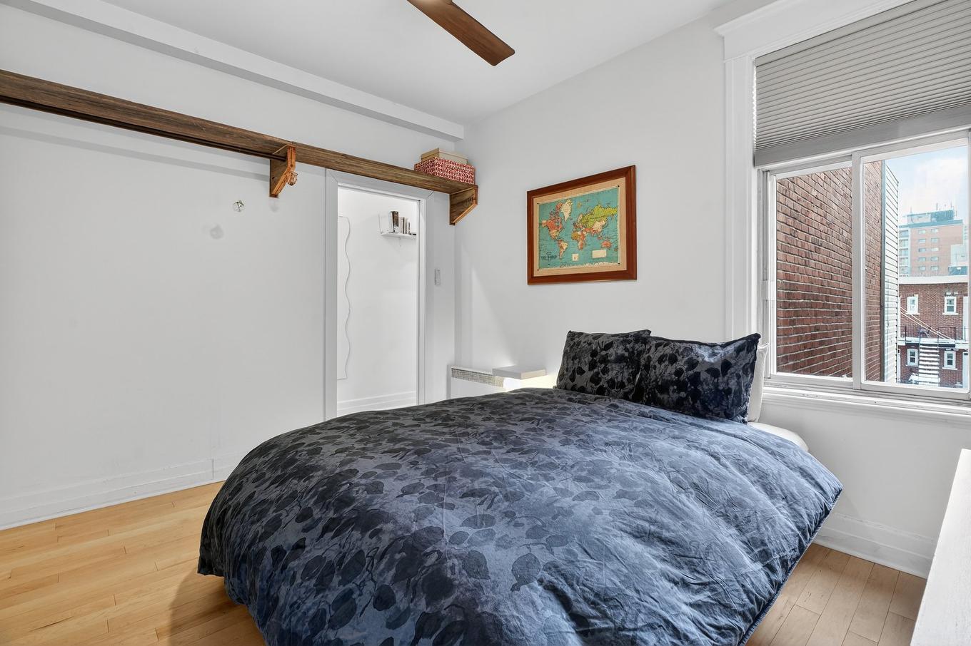 Primary bedroom - 576 Av. Valois, Montréal (Mercier/Hochelaga-Maisonneuve), QC - Indoor Photo Showing Bedroom