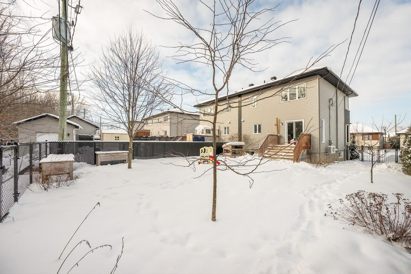 Back facade - 190 Rue Joseph-Doyon, Saint-Jean-Sur-Richelieu, QC - Outdoor