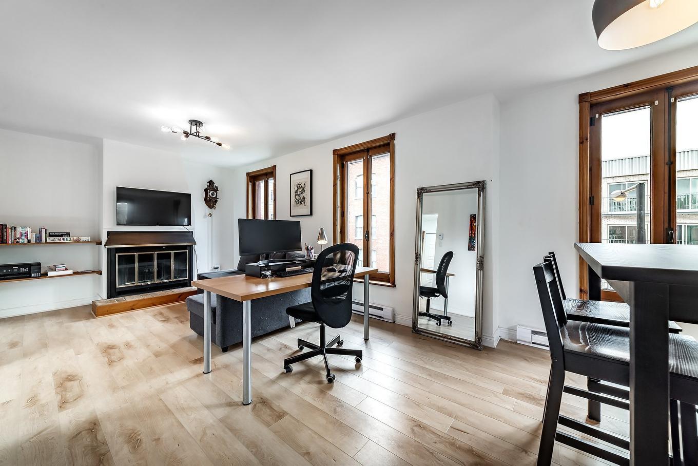 Living room - 303-47 Av. Des Pins O., Montréal (Le Plateau-Mont-Royal), QC - Indoor Photo Showing Office