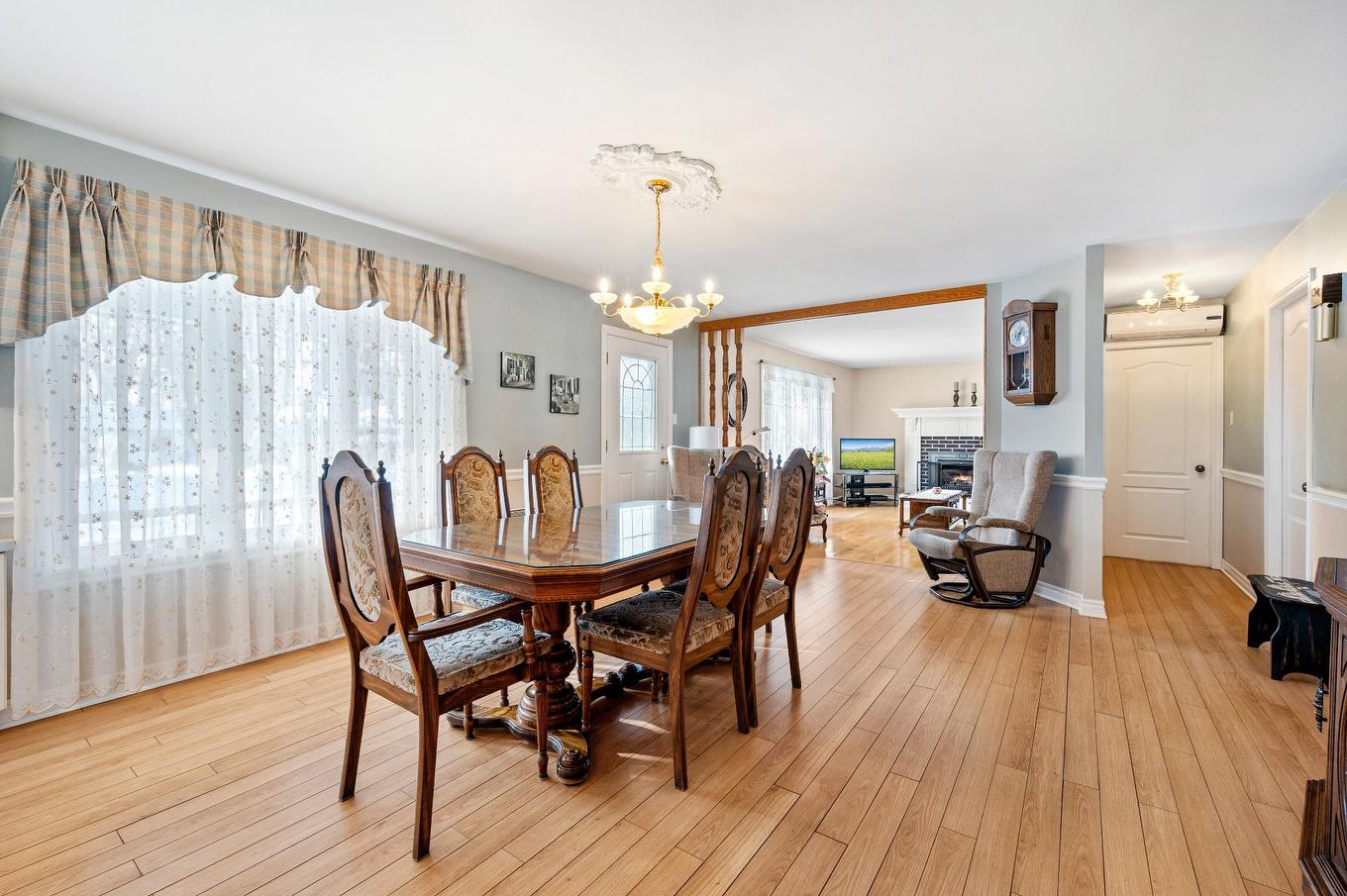 Salle à manger - 450 Av. Denonville, Saint-Hyacinthe, QC - Indoor Photo Showing Dining Room