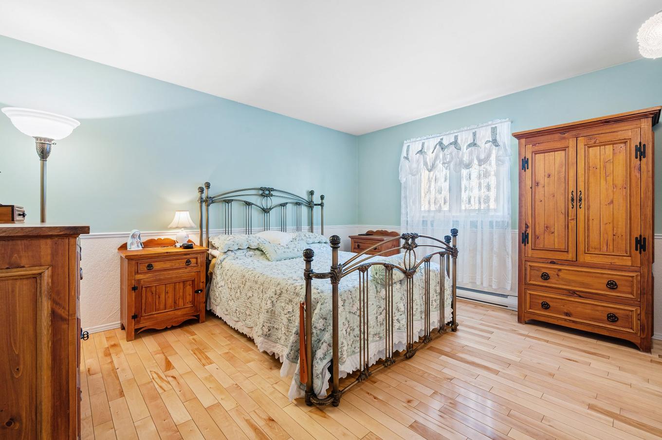 Chambre à coucher principale - 450 Av. Denonville, Saint-Hyacinthe, QC - Indoor Photo Showing Bedroom
