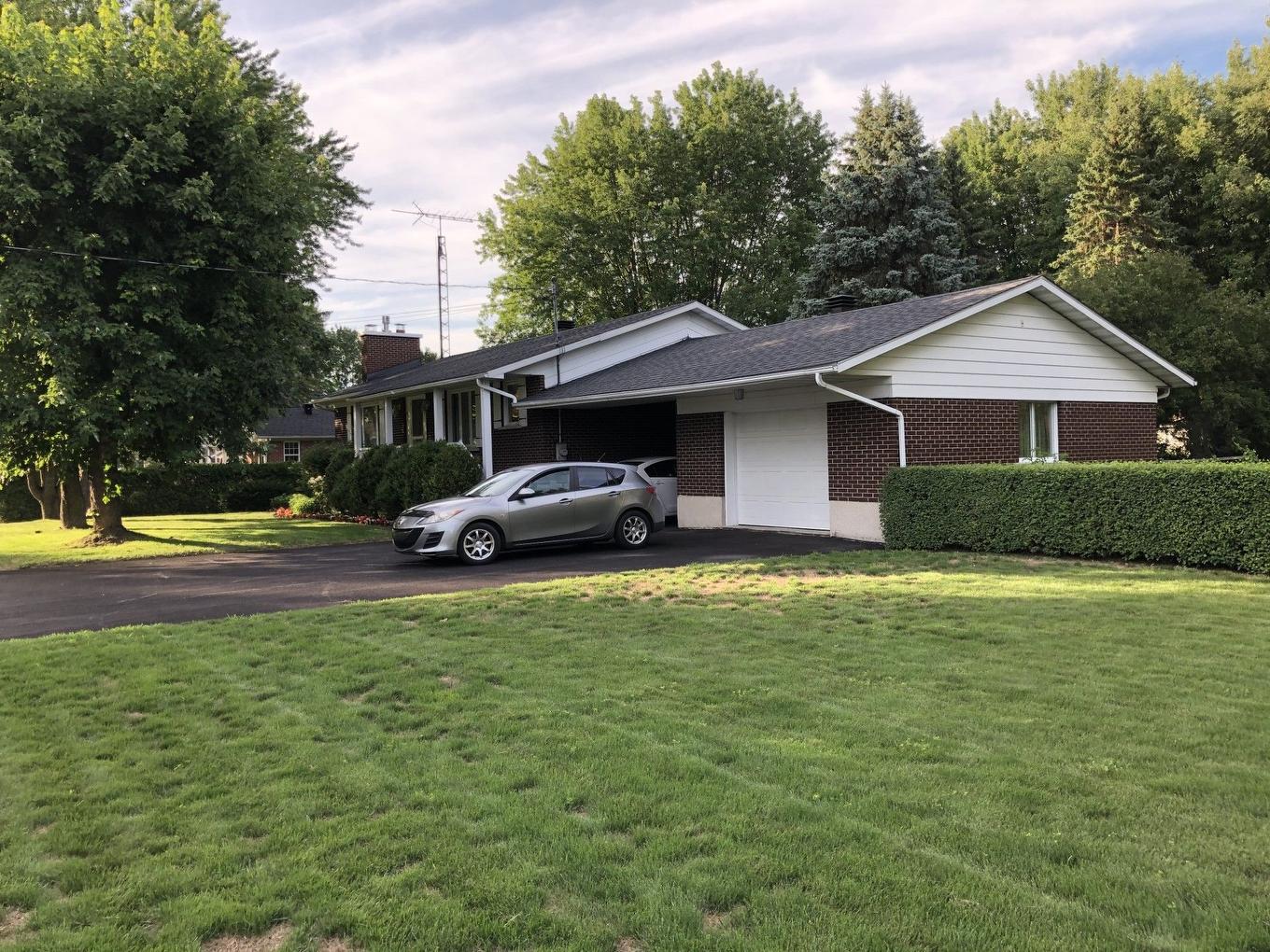 Façade - 450 Av. Denonville, Saint-Hyacinthe, QC - Outdoor