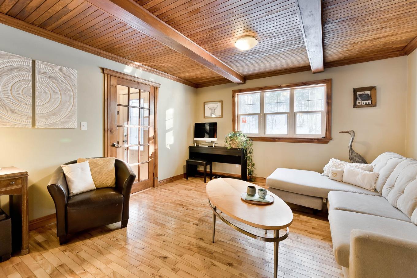 Salon - 54 Rue Downs, Sherbrooke (Lennoxville), QC - Indoor Photo Showing Living Room