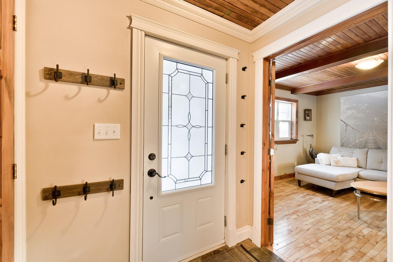 Hall d'entrée/Vestibule - 54 Rue Downs, Sherbrooke (Lennoxville), QC - Indoor Photo Showing Other Room