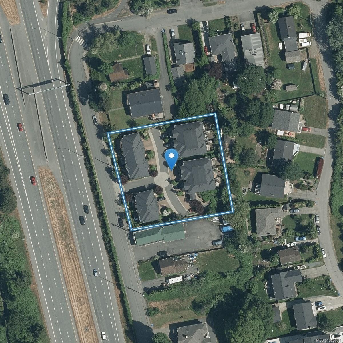 #5-3903 Douglas St, Saanich, BC