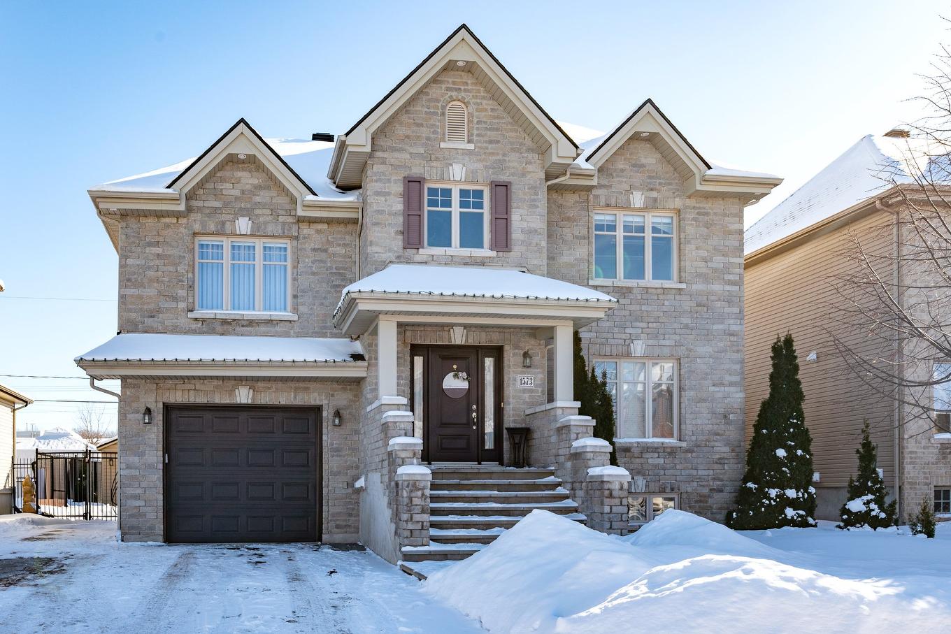 Frontage - 1573 Rue Michel-Levasseur, Chambly, QC - Outdoor With Facade