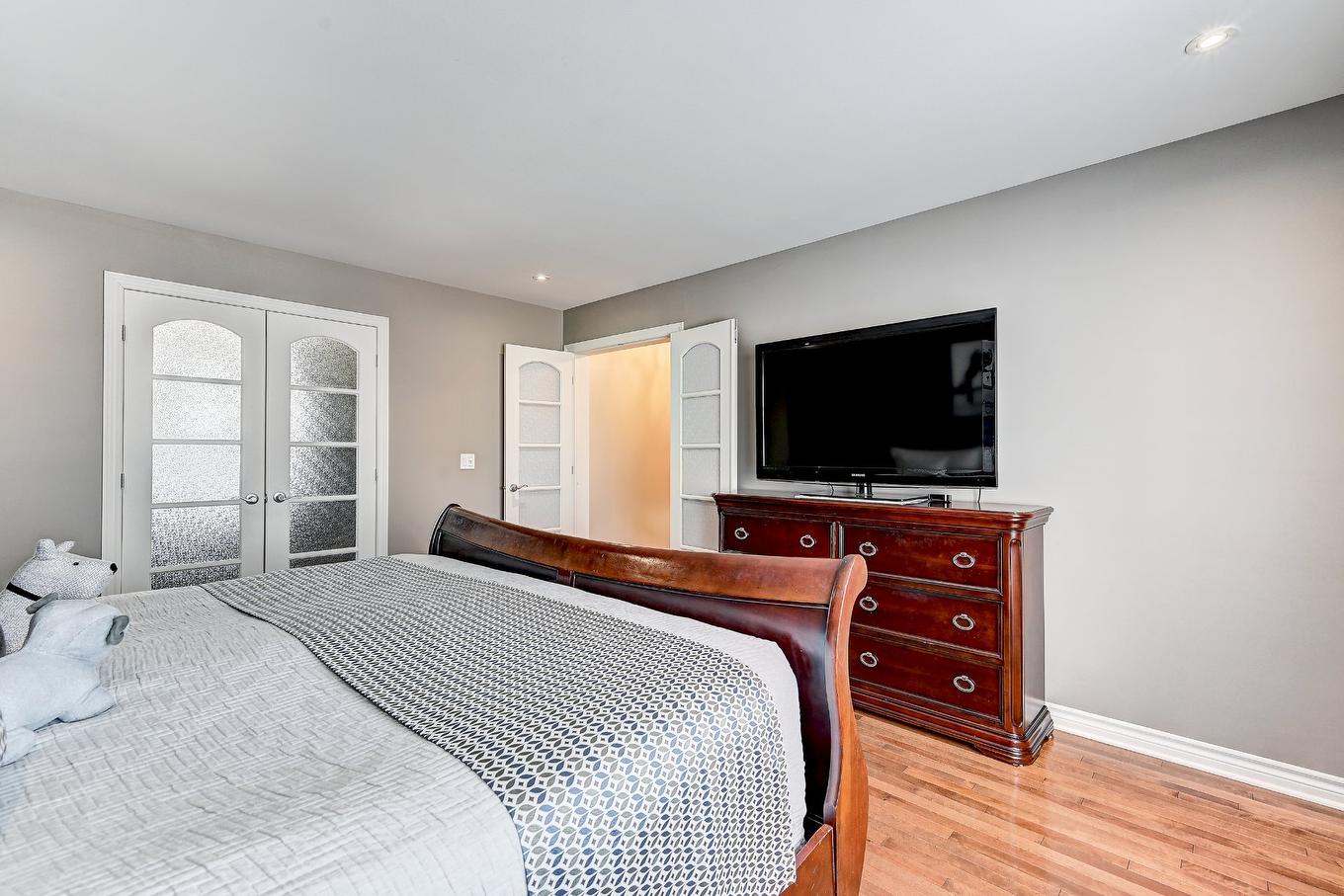 Primary bedroom - 1573 Rue Michel-Levasseur, Chambly, QC - Indoor Photo Showing Bedroom