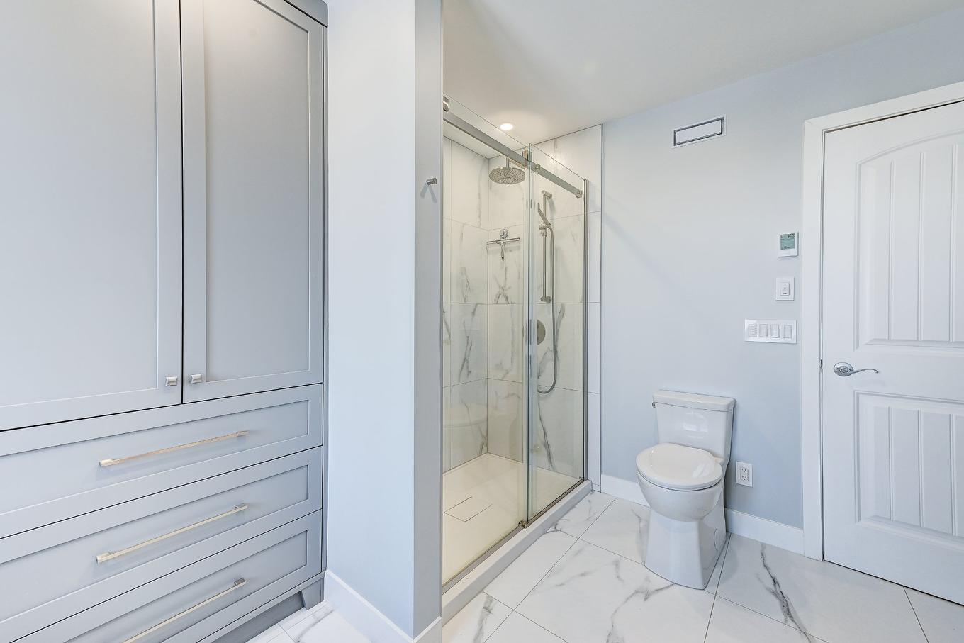 Bathroom - 1573 Rue Michel-Levasseur, Chambly, QC - Indoor Photo Showing Bathroom