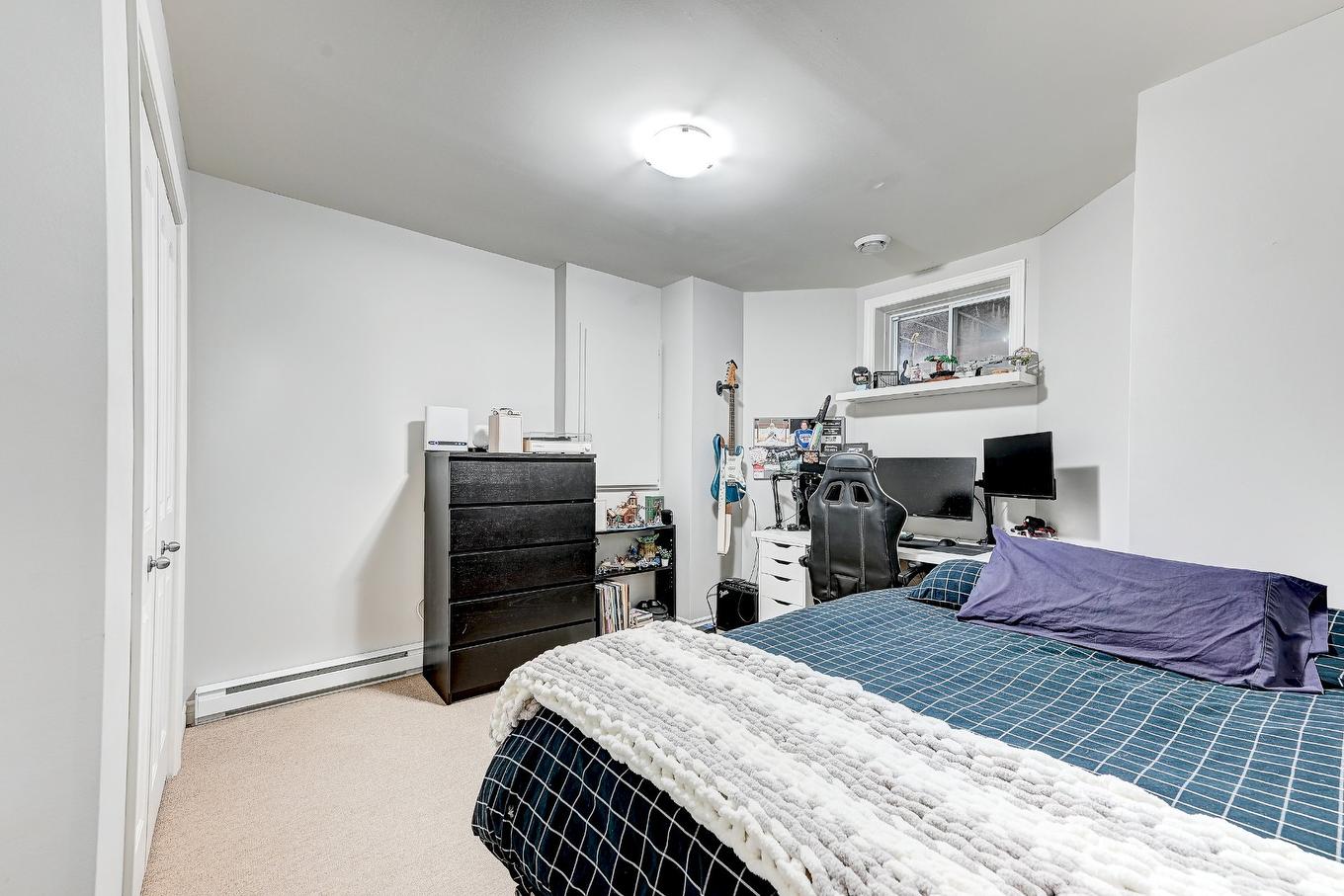Bedroom - 1573 Rue Michel-Levasseur, Chambly, QC - Indoor Photo Showing Bedroom