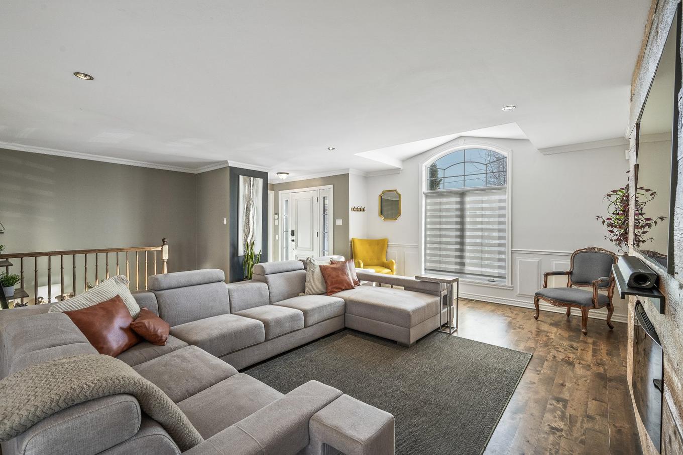 Salon - 78 Rue Phaneuf, Saint-Jean-Sur-Richelieu, QC - Indoor Photo Showing Living Room