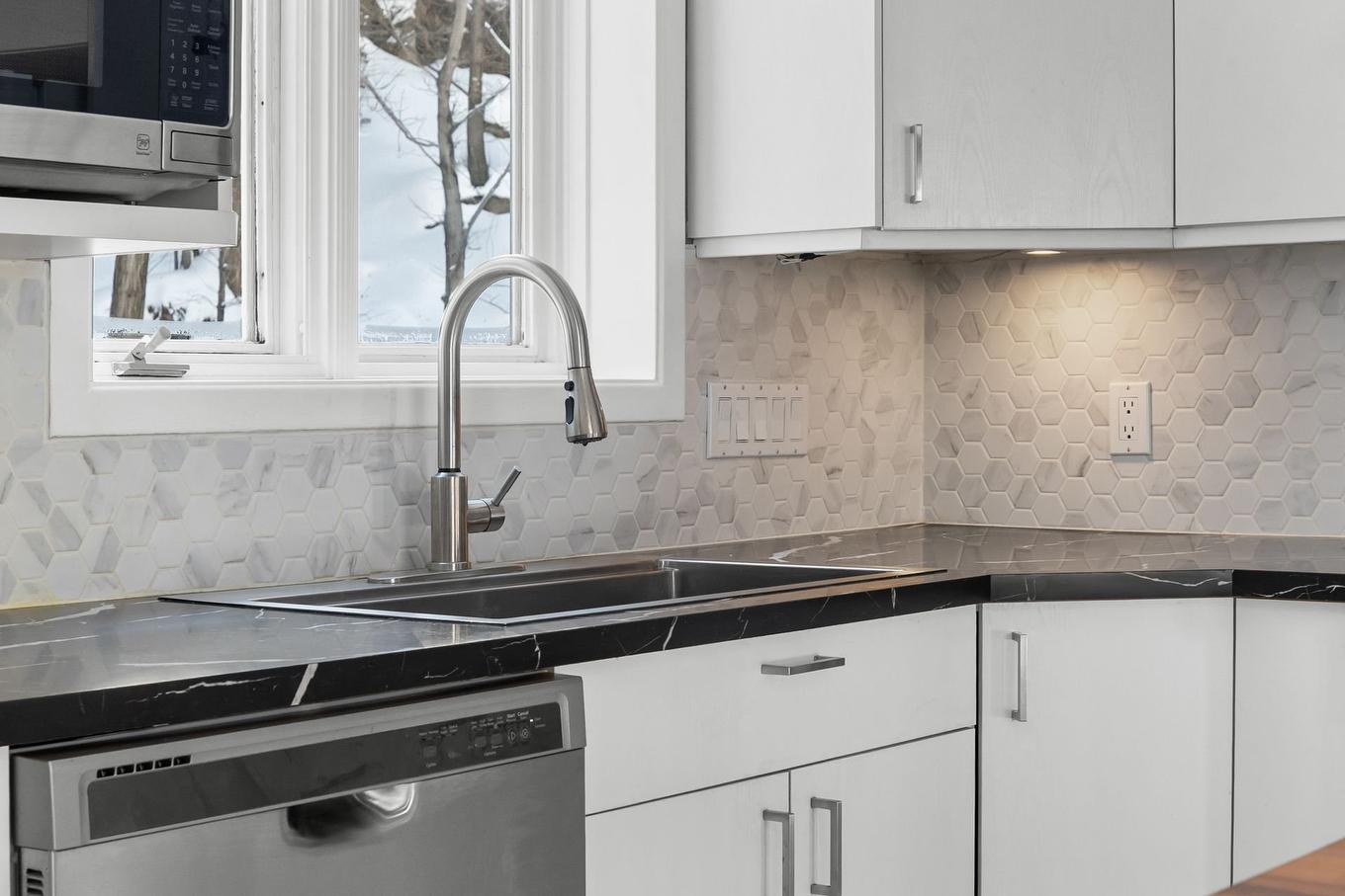 Kitchen - 1375 Rue Baronet, Lévis (Les Chutes-De-La-Chaudière-Ouest), QC - Indoor Photo Showing Kitchen