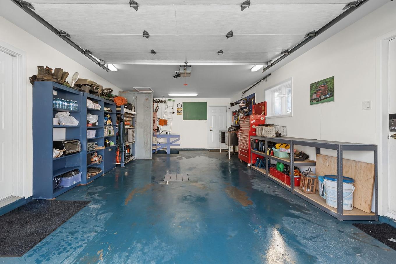 Garage - 1375 Rue Baronet, Lévis (Les Chutes-De-La-Chaudière-Ouest), QC - Indoor Photo Showing Garage