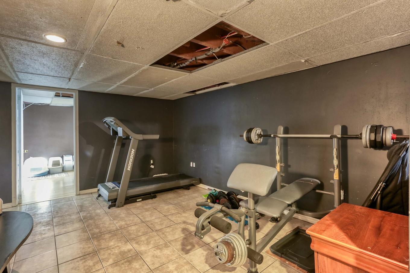 Salle familiale - 995 Boul. De Shawinigan-Sud, Shawinigan, QC - Indoor Photo Showing Gym Room
