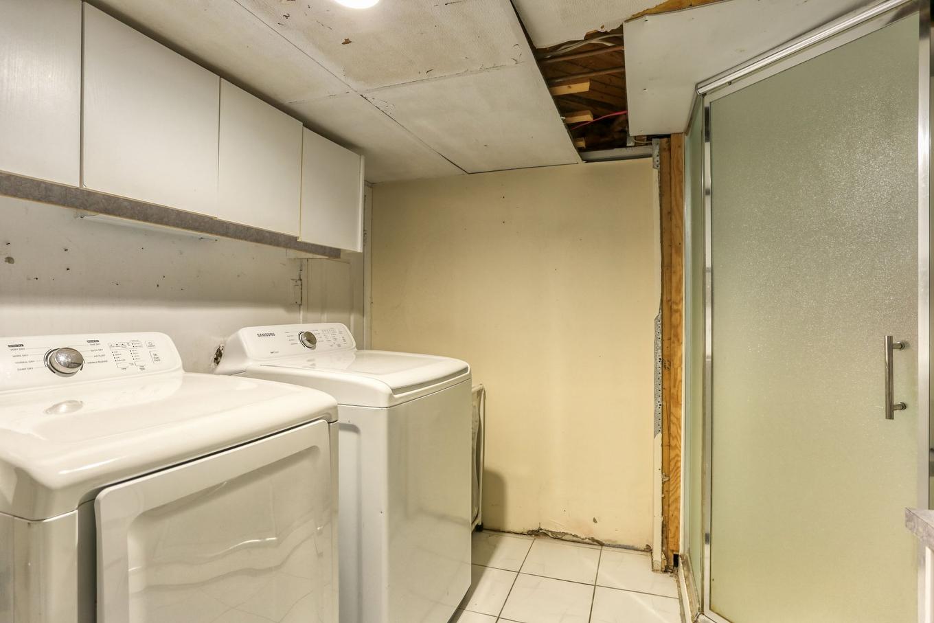 Salle de bains - 995 Boul. De Shawinigan-Sud, Shawinigan, QC - Indoor Photo Showing Laundry Room