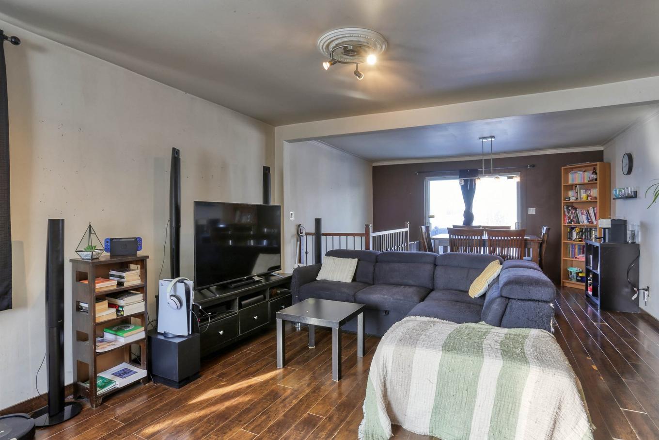 Salon - 995 Boul. De Shawinigan-Sud, Shawinigan, QC - Indoor Photo Showing Living Room