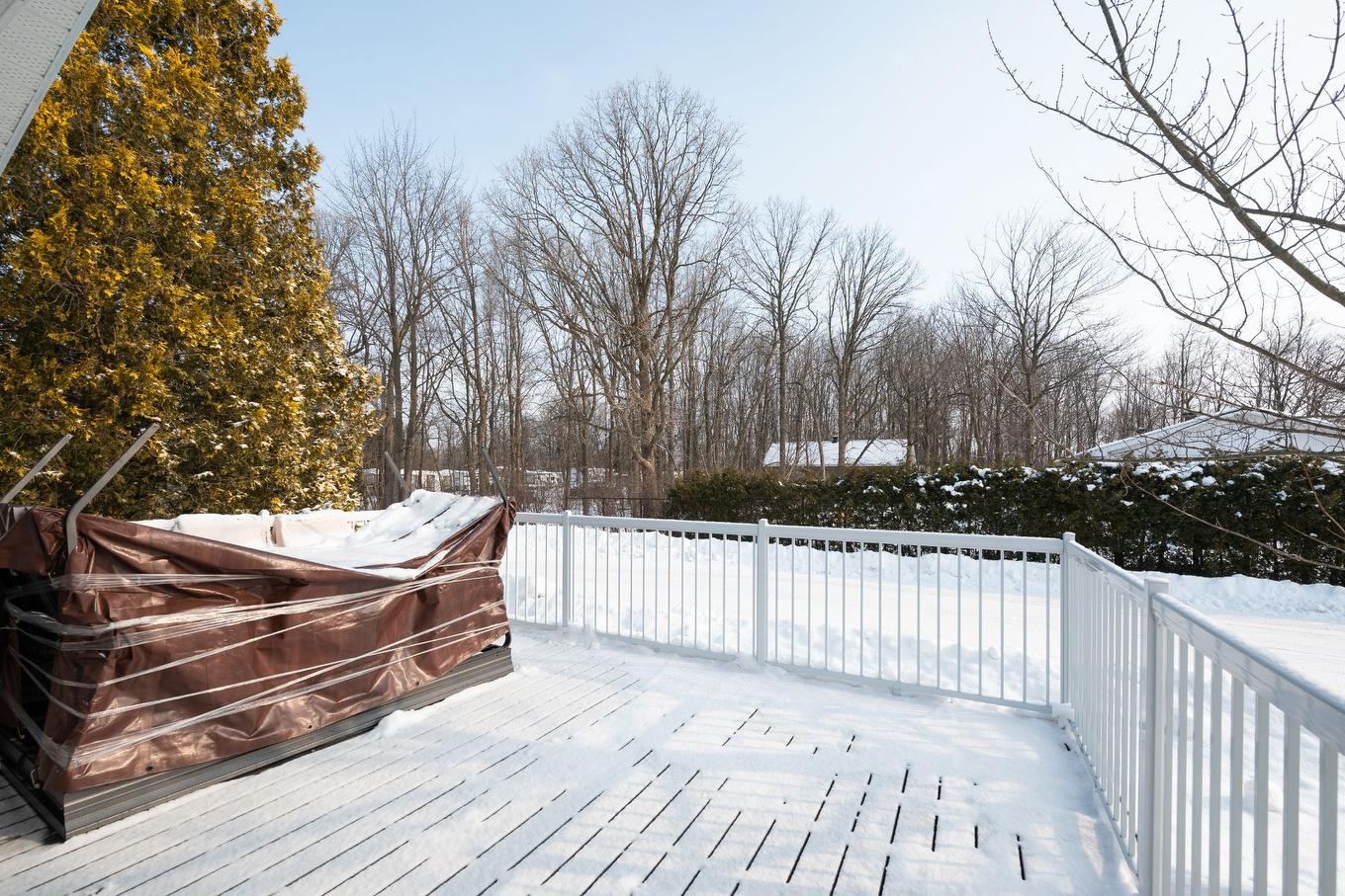 Patio - 213 Rue De La Nacelle, Saint-Jean-Sur-Richelieu, QC - Outdoor