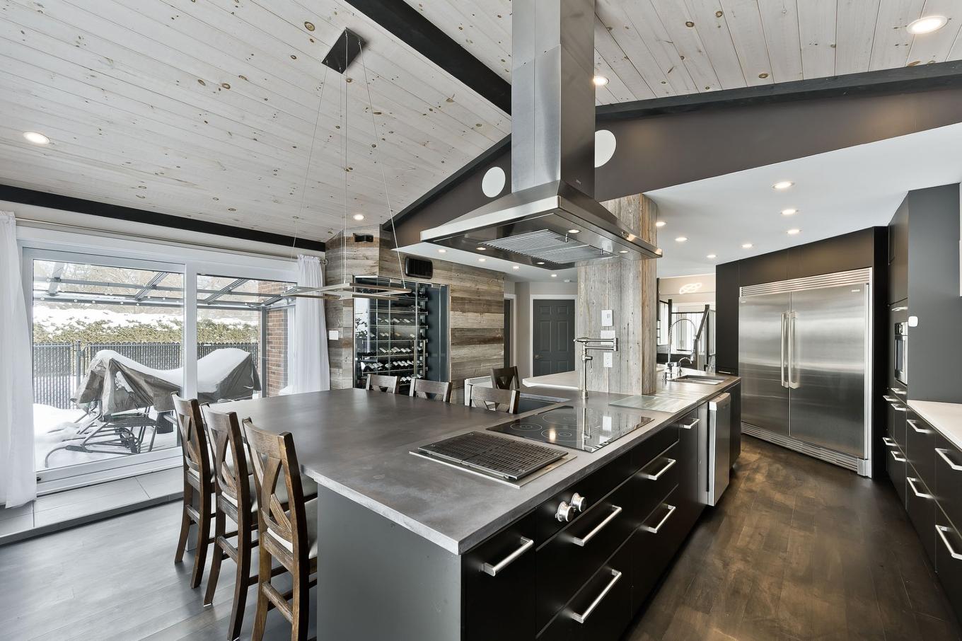 Overall view - 170 Rue Jean, Saint-Jean-Sur-Richelieu, QC - Indoor Photo Showing Kitchen With Upgraded Kitchen