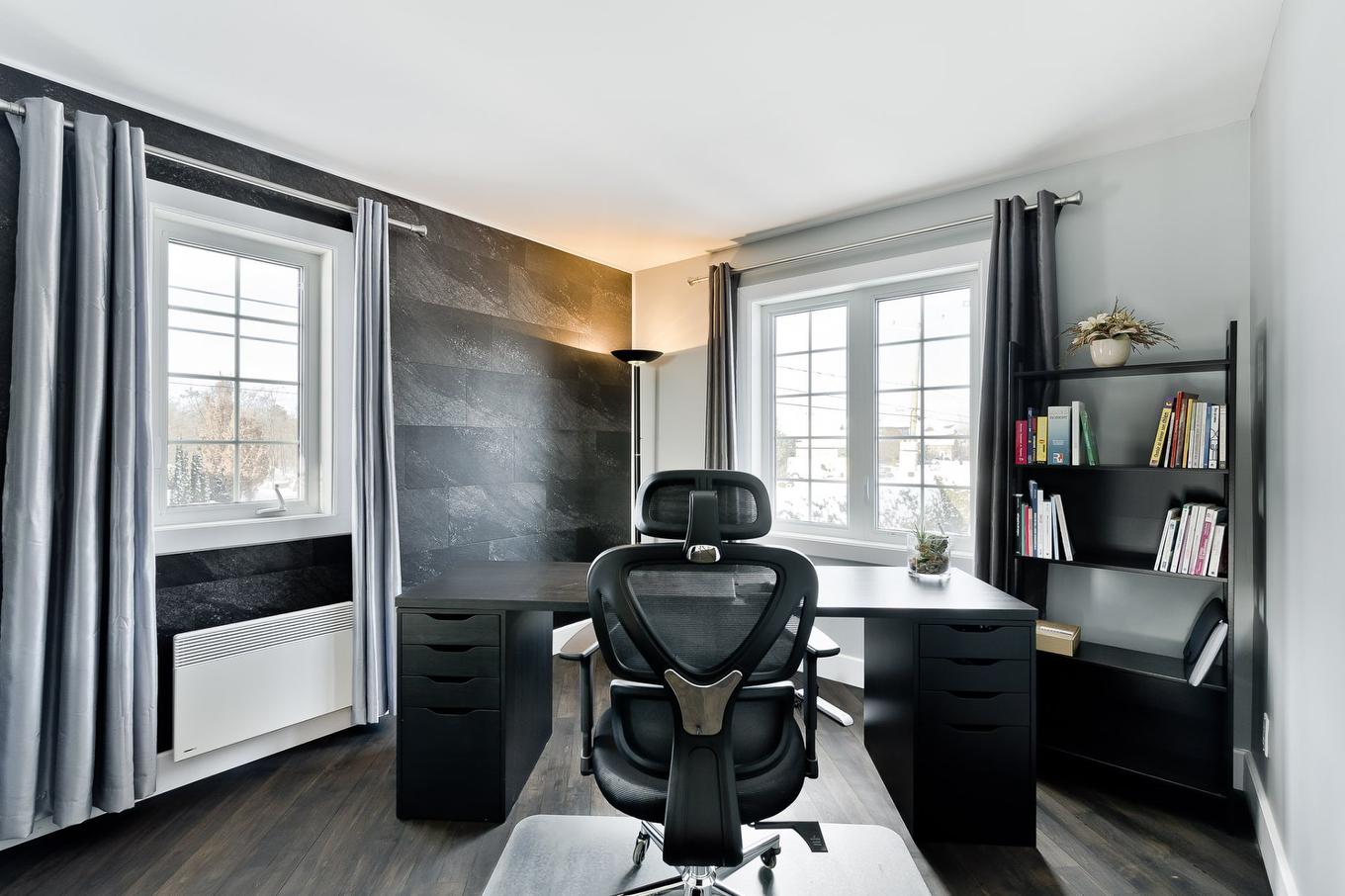 Bedroom - 170 Rue Jean, Saint-Jean-Sur-Richelieu, QC - Indoor Photo Showing Office