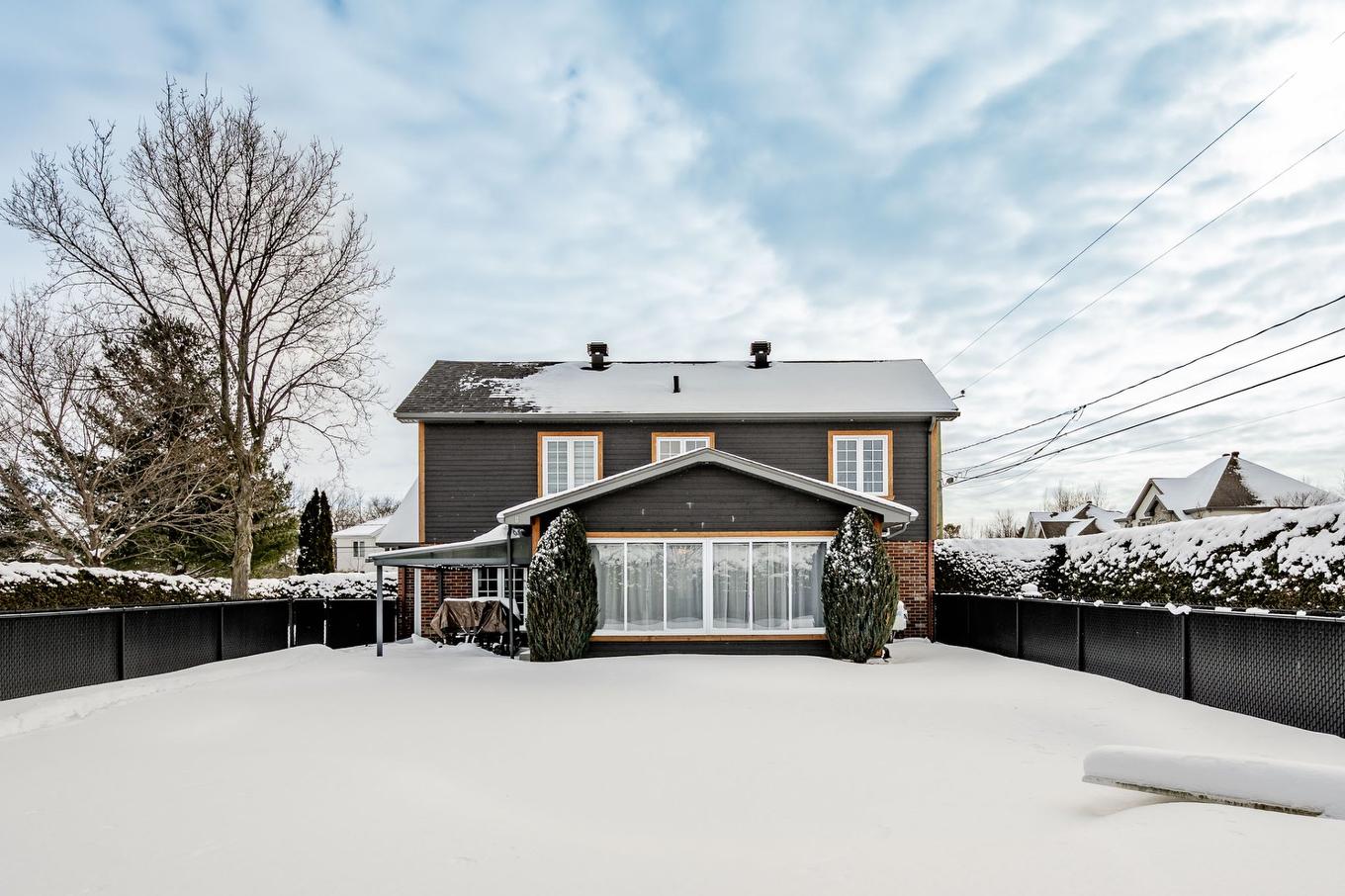 Backyard - 170 Rue Jean, Saint-Jean-Sur-Richelieu, QC - Outdoor